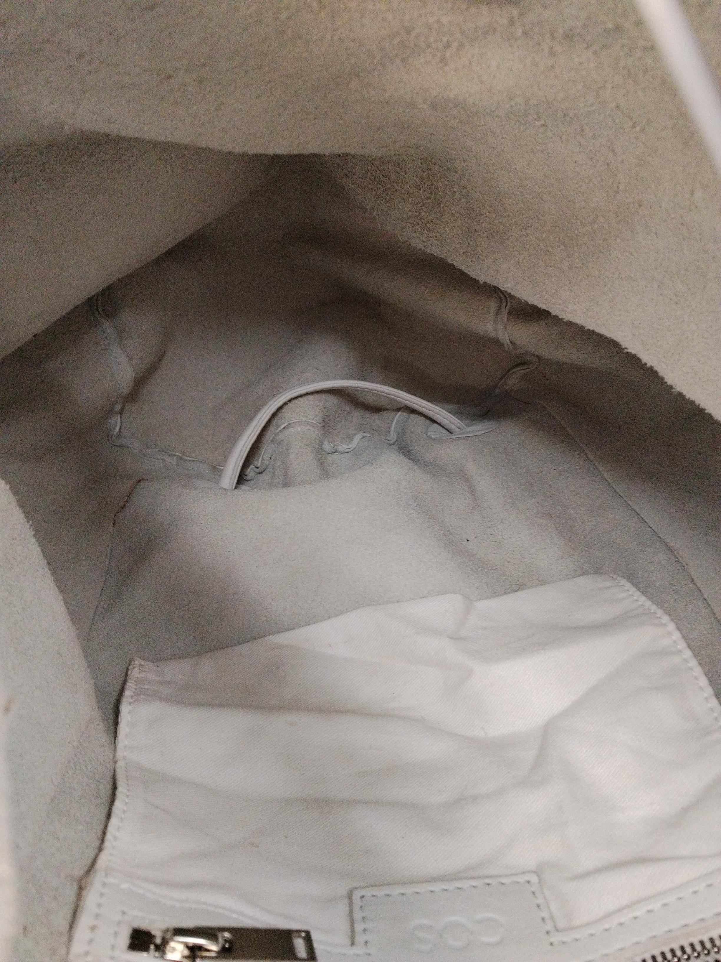COS Men's Bag White 100% Leather Backpack - Image 4